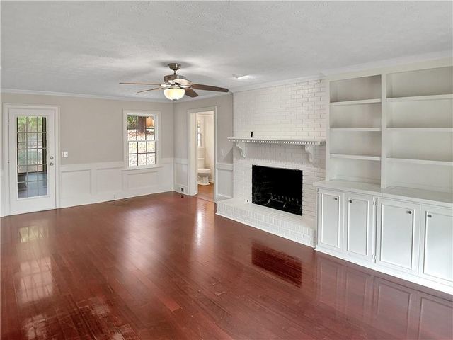 2331 Laura Court, Snellville, GA 30039