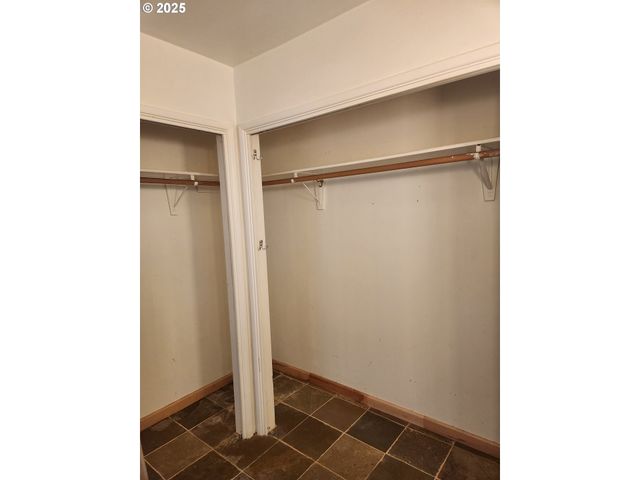 68766 WEATHERFORD Rd, Arlington, OR 97812