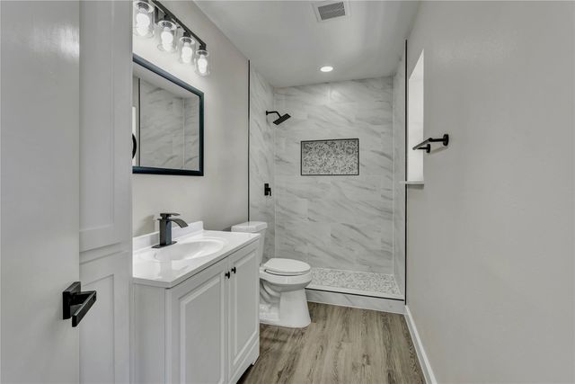 1901 Sandy Lane, Irving, TX 75060