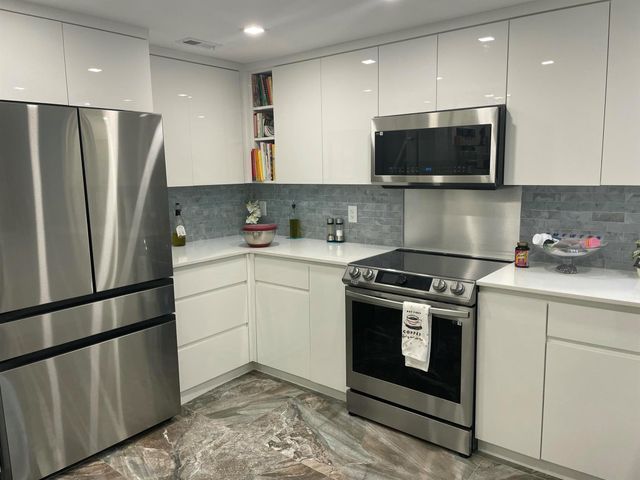 22305 Whistling Pines Lane, Boca Raton, FL 33428