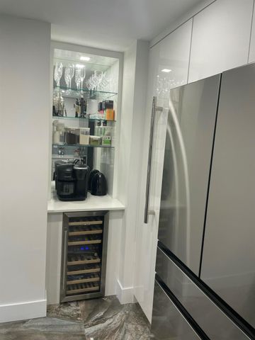 22305 Whistling Pines Lane, Boca Raton, FL 33428