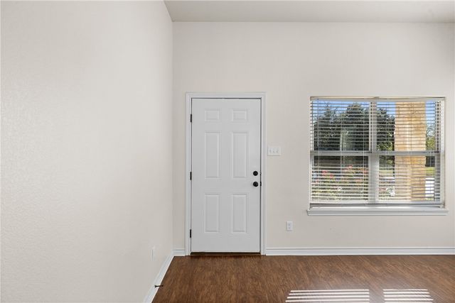 930 West 28th Street, Bryan, TX 77803