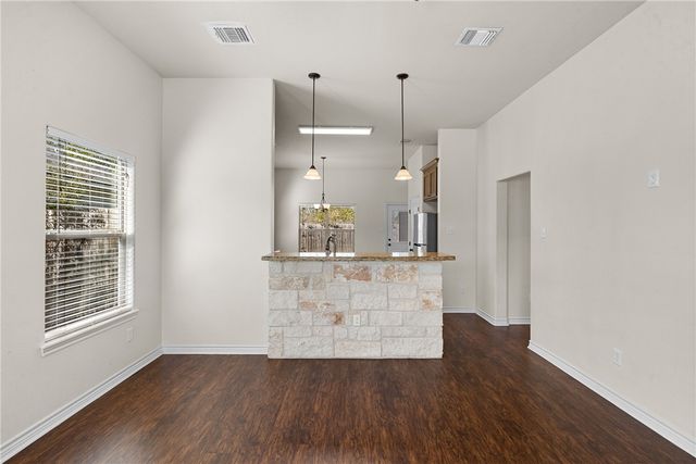 930 West 28th Street, Bryan, TX 77803