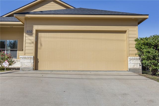 930 West 28th Street, Bryan, TX 77803