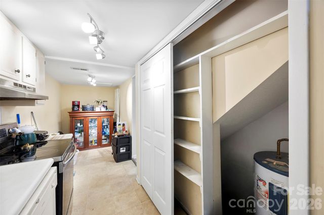 7130 Stonington Lane, Charlotte, NC 28227
