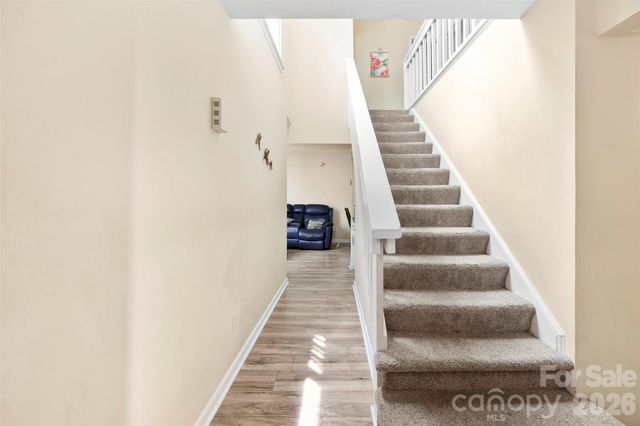 7130 Stonington Lane, Charlotte, NC 28227