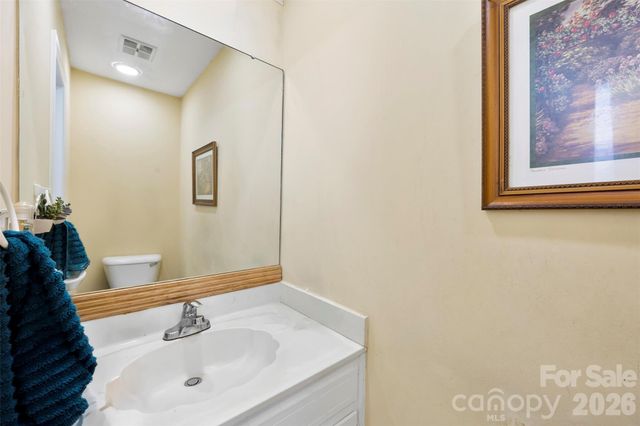 7130 Stonington Lane, Charlotte, NC 28227