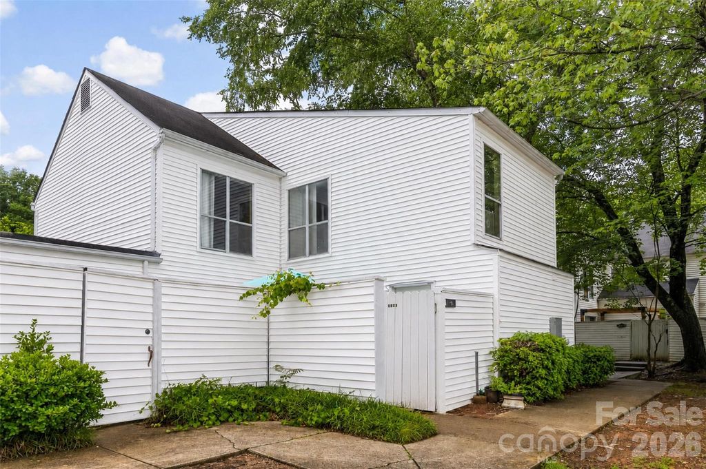 7130 Stonington Lane, Charlotte, NC 28227