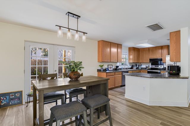6809 Doyal DR, Austin, TX 78747
