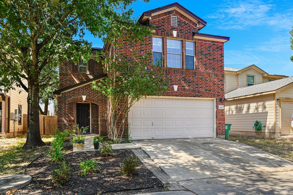 6809 Doyal DR, Austin, TX 78747