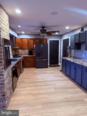 1542 LINDEN BLVD, Vineland, NJ 08361
