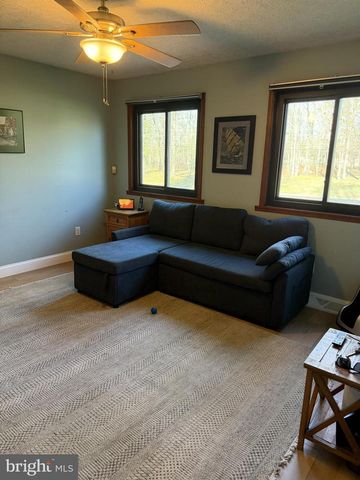 1542 LINDEN BLVD, Vineland, NJ 08361