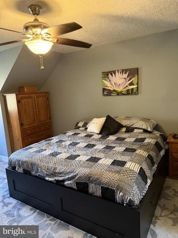 1542 LINDEN BLVD, Vineland, NJ 08361