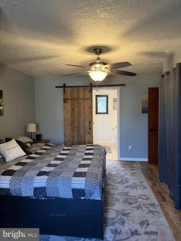1542 LINDEN BLVD, Vineland, NJ 08361