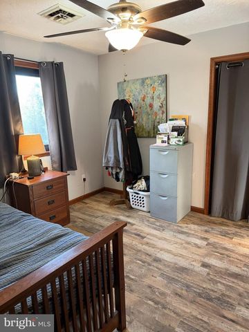 1542 LINDEN BLVD, Vineland, NJ 08361