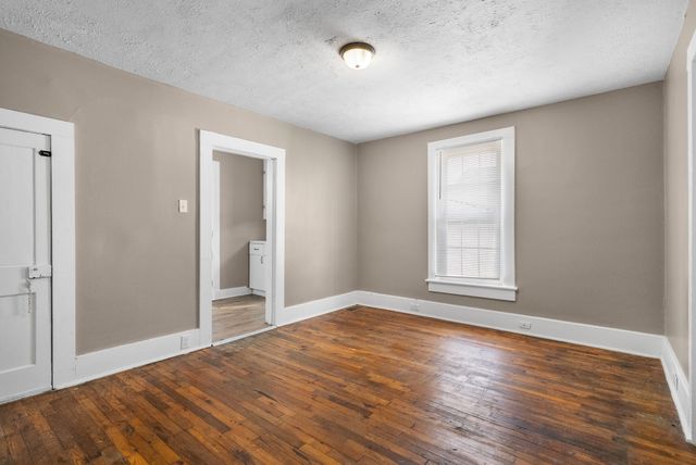 1016 Coulter St, Clarksville, TN 37040