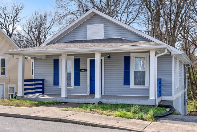 1016 Coulter St, Clarksville, TN 37040