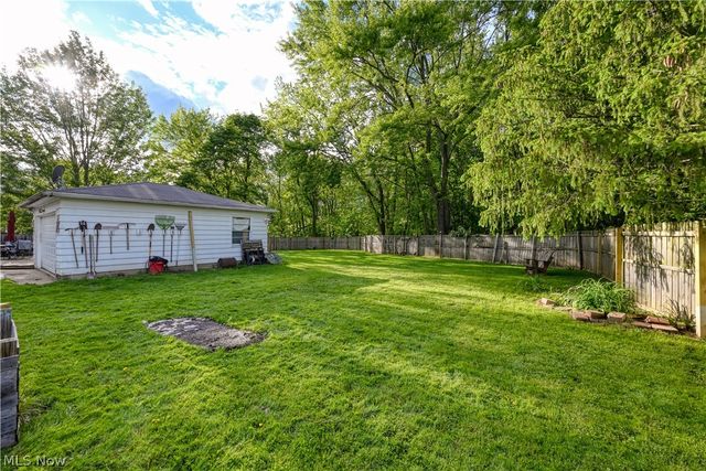 2161 Savoy Avenue, Akron, OH 44305