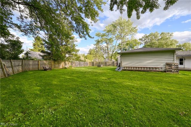 2161 Savoy Avenue, Akron, OH 44305