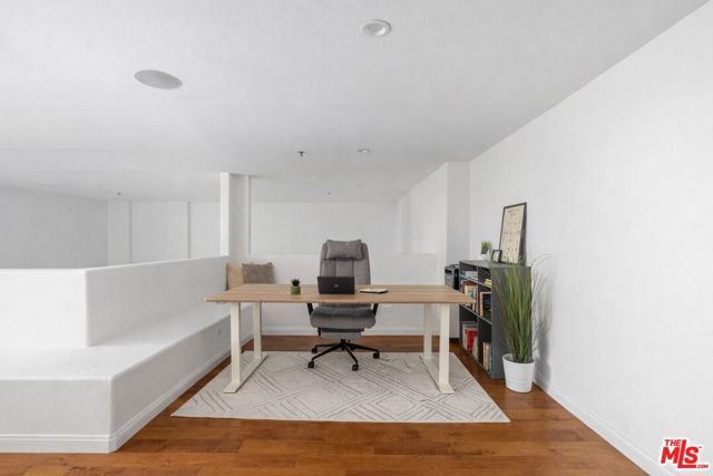 12011 Goshen Avenue 305, Los Angeles, CA 90049