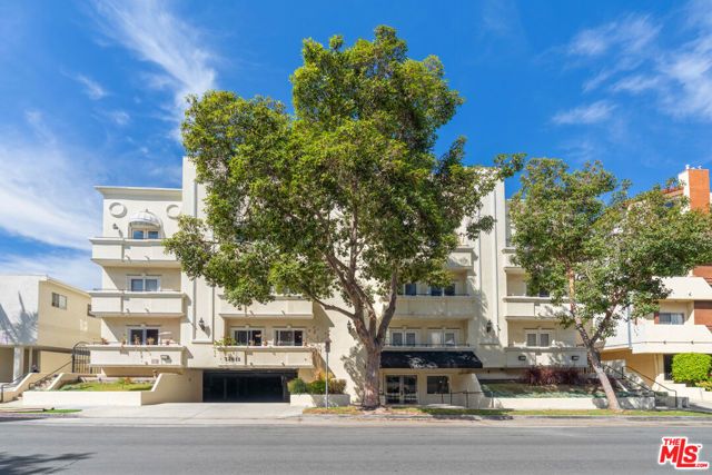 12011 Goshen Avenue 305, Los Angeles, CA 90049