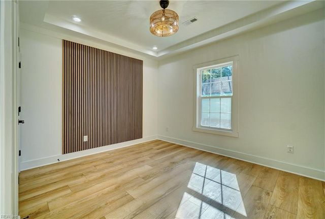 924 27th ST, Newport News, VA 23607