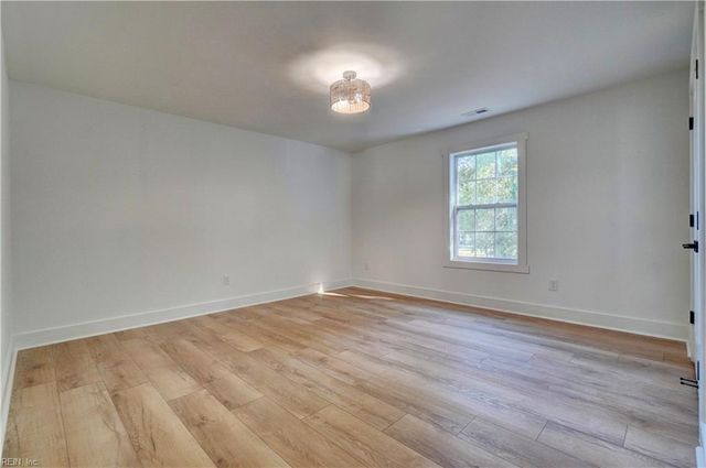 924 27th ST, Newport News, VA 23607