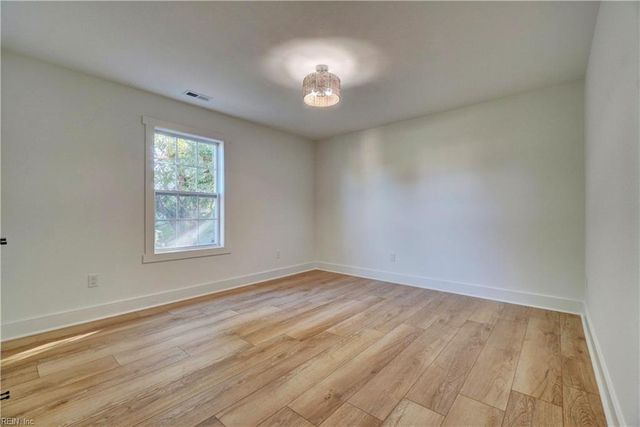 924 27th ST, Newport News, VA 23607