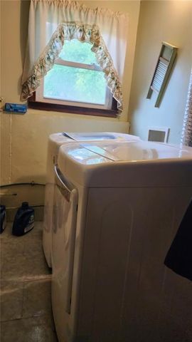 1302 Bitner Terrace, Pittsburg, KS 66762