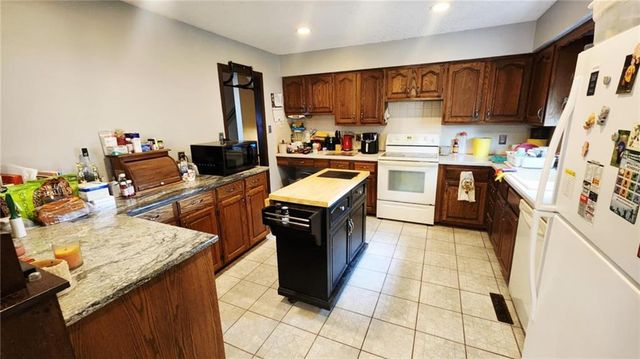 1302 Bitner Terrace, Pittsburg, KS 66762