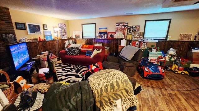 1302 Bitner Terrace, Pittsburg, KS 66762