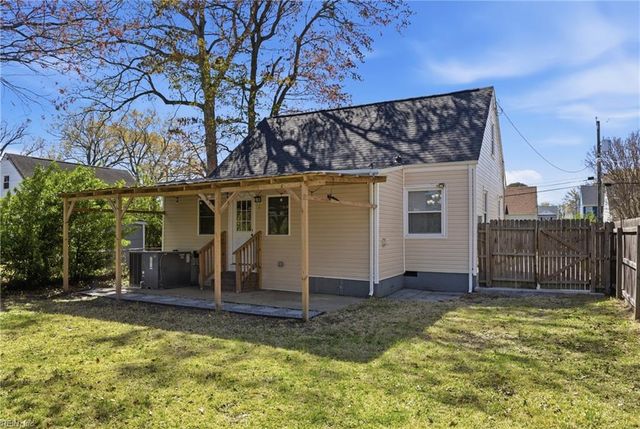 8910 Devon ST, Norfolk, VA 23503