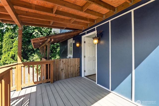 1737 6th Street, Bremerton, WA 98337