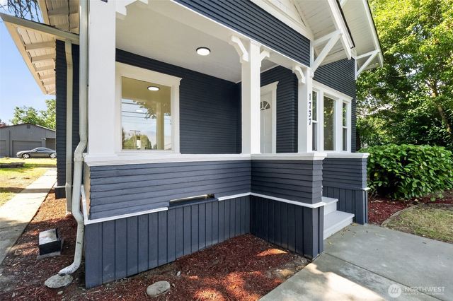 1737 6th Street, Bremerton, WA 98337