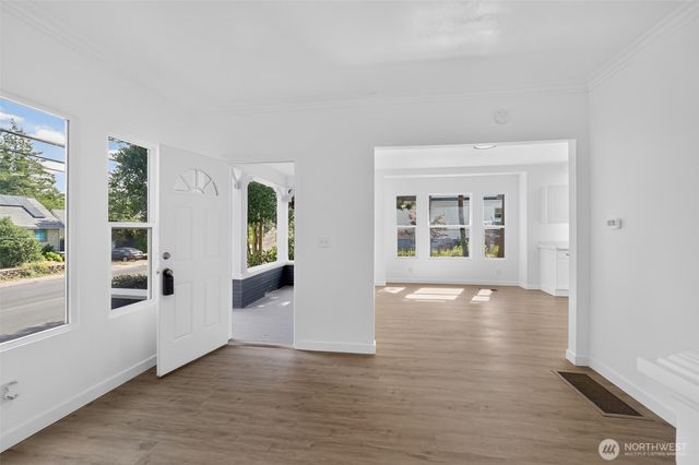1737 6th Street, Bremerton, WA 98337