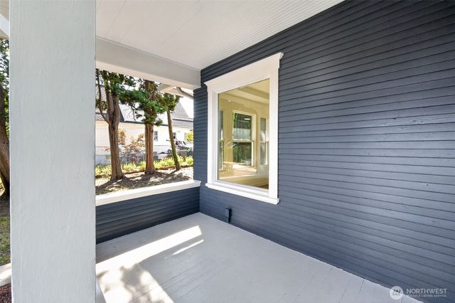 1737 6th Street, Bremerton, WA 98337