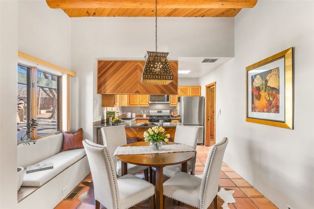 302 Alegre Street, Santa Fe, NM 87501