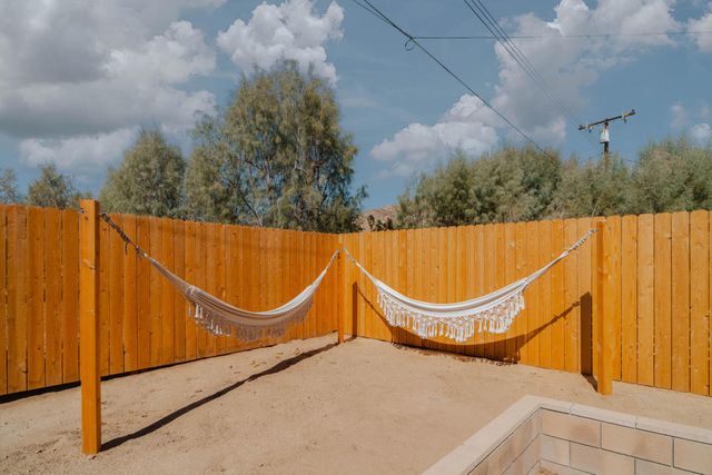 7092 Mohawk Trail, Yucca Valley, CA 92284