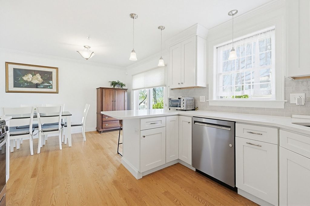 260 West St 3, Quincy, MA 02169