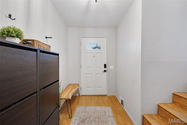 2301 Pheasant Run Drive, Maryland Heights, MO 63043