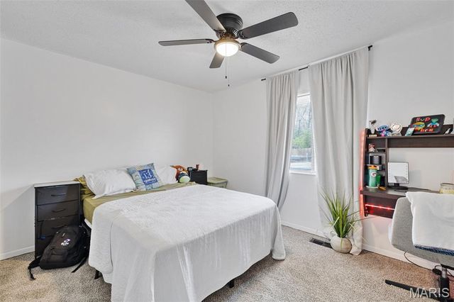 2301 Pheasant Run Drive, Maryland Heights, MO 63043