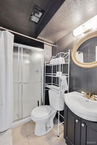 2301 Pheasant Run Drive, Maryland Heights, MO 63043