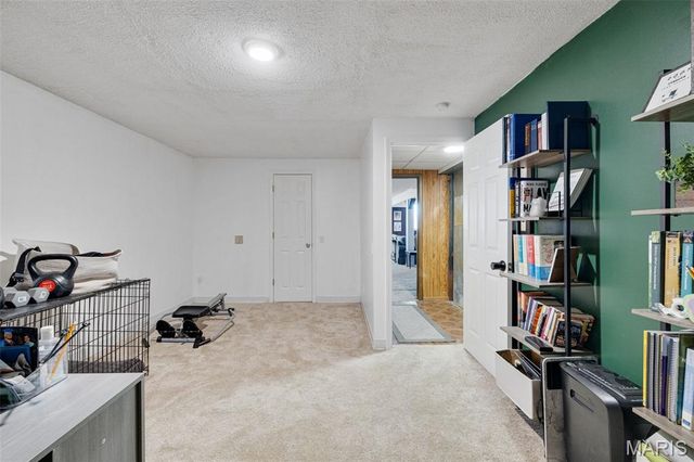 2301 Pheasant Run Drive, Maryland Heights, MO 63043