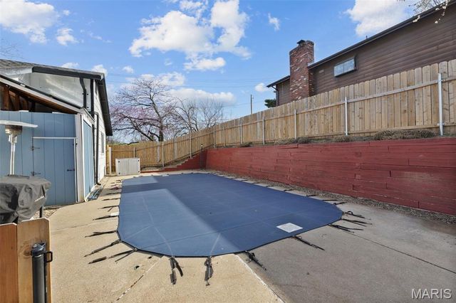 2301 Pheasant Run Drive, Maryland Heights, MO 63043