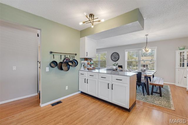 2301 Pheasant Run Drive, Maryland Heights, MO 63043