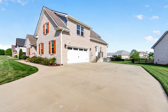 413 Sheas Way, Clarksville, TN 37043