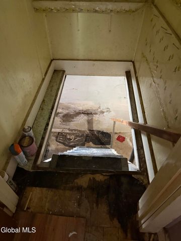 813 County Highway 122, Gloversville, NY 12078