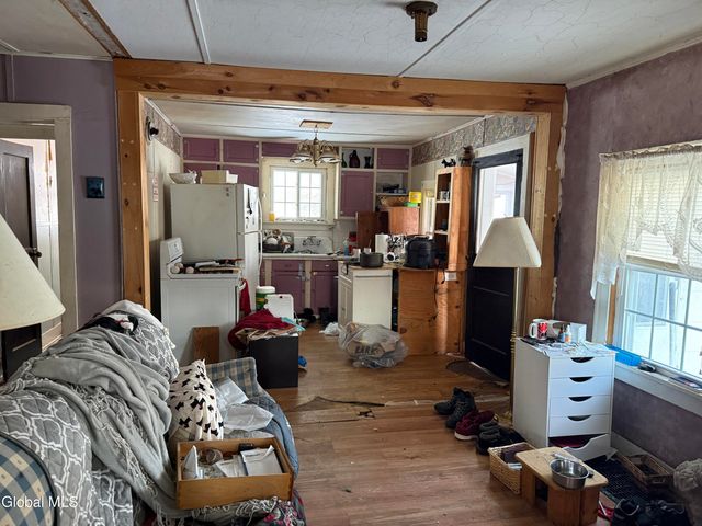 813 County Highway 122, Gloversville, NY 12078