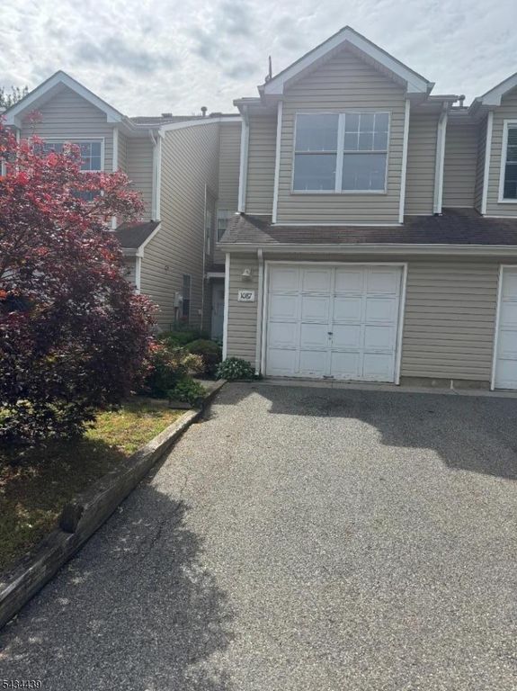 1087 Oakcroft Ln, Franklin Twp., NJ 08873