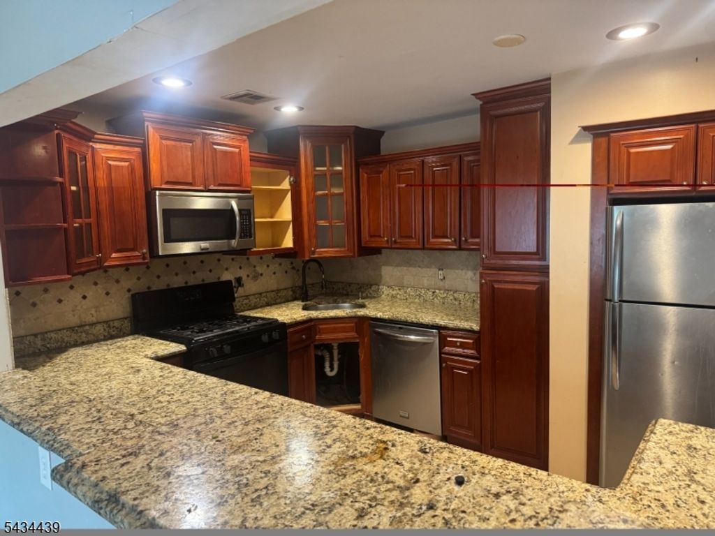 1087 Oakcroft Ln, Franklin Twp., NJ 08873 — photo 4